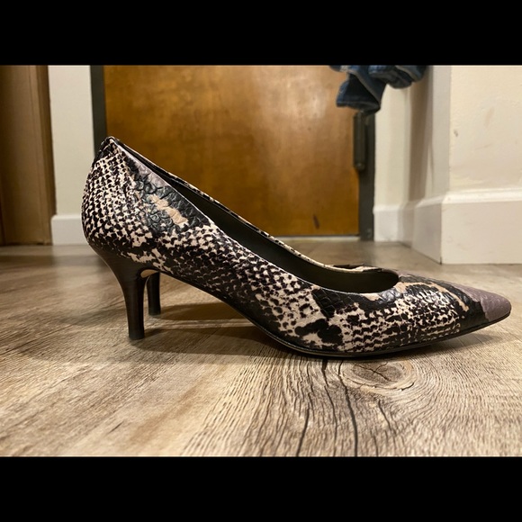 Coach Python Pumps - Picture 6 of 8